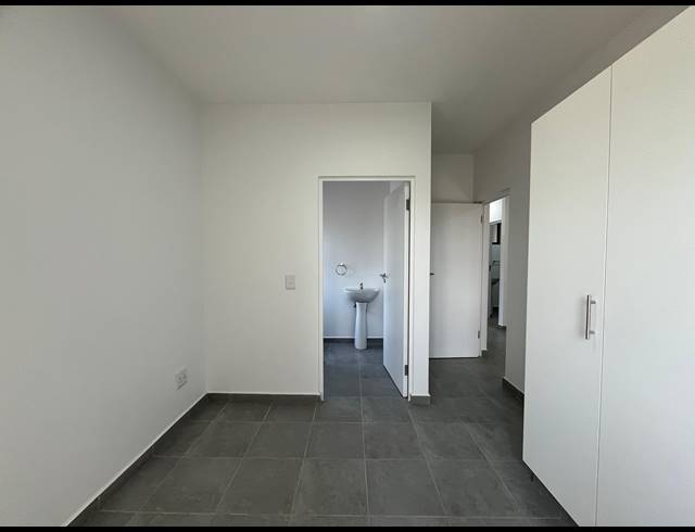 2 BEDROOM APARTMENT TO LET IN SHEFFIELD BEACH